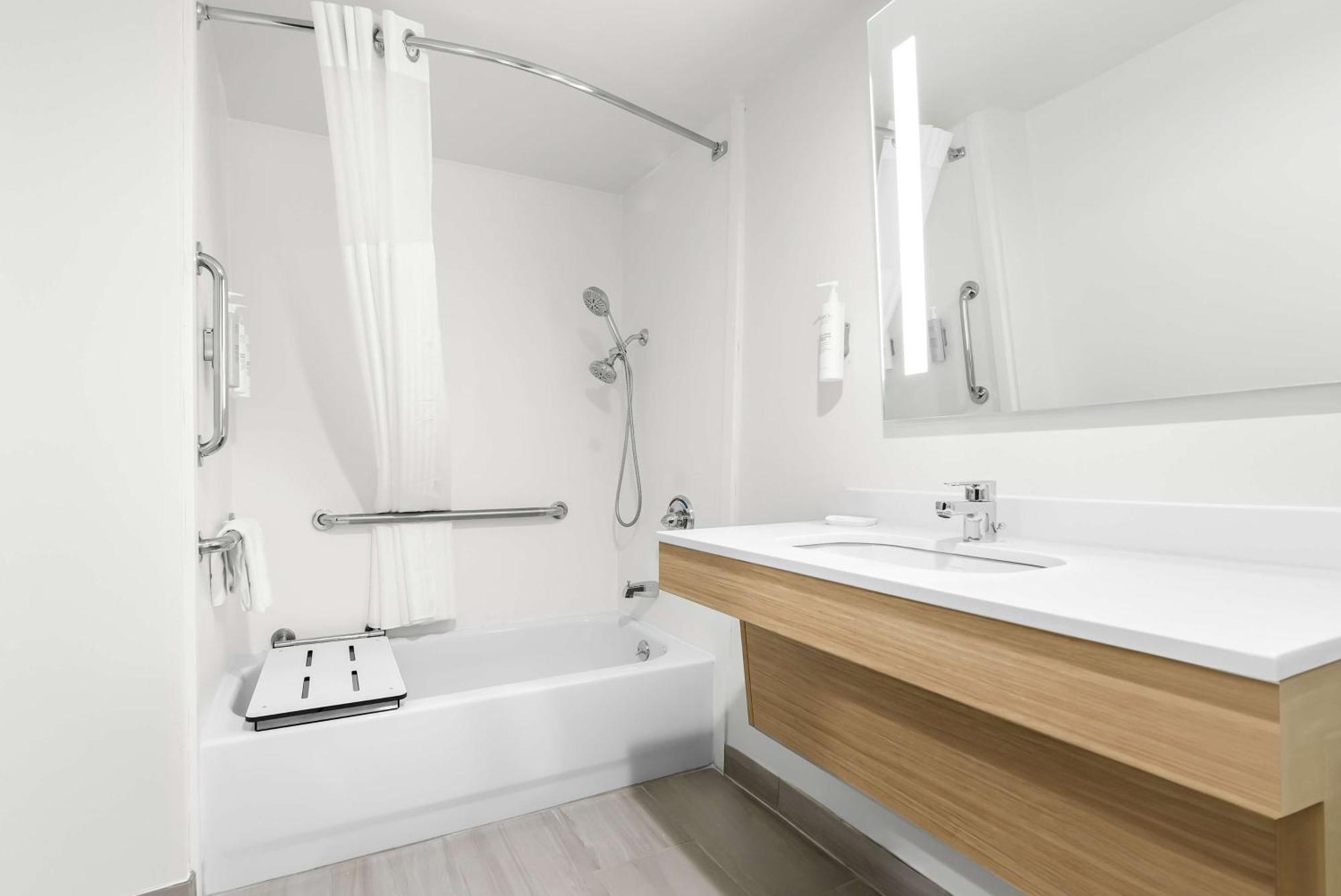 Spark By Hilton Tupelo Ngoại thất bức ảnh